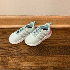 Adidas Shoes For Toldder Girl size 8